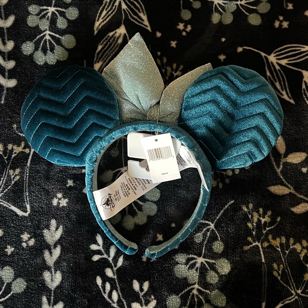 NWT. Velvet, Disney Parks, Teal Minnie Mouse Ears. - Picture 3 of 3
